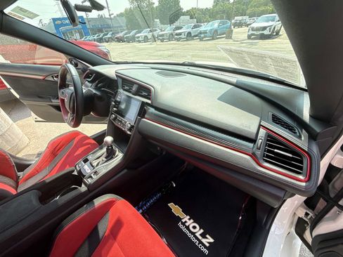 Used 2019 Honda Civic Type R image 26