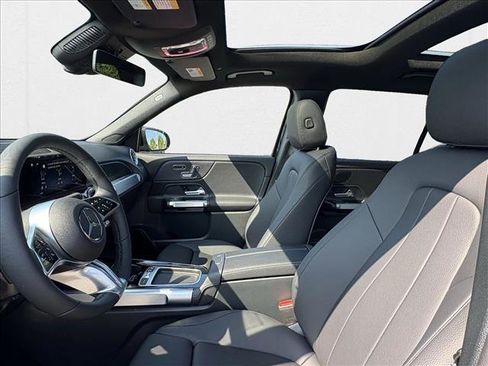 New 2026 Mercedes-Benz GLB 250 image 15