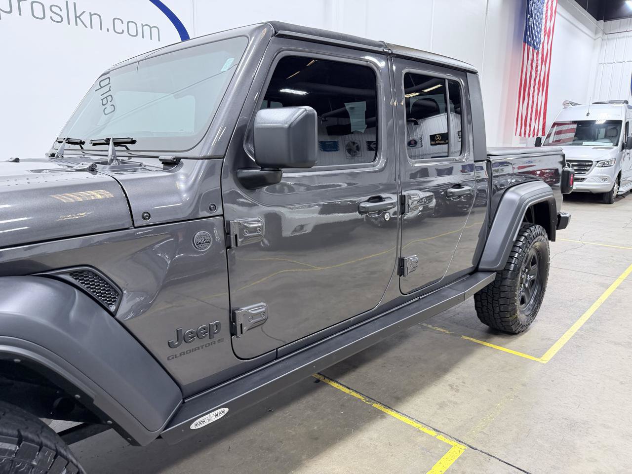 Used 2024 Jeep Gladiator Sport AWD/4WD image 22