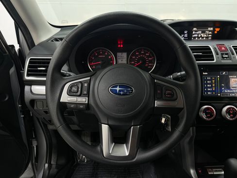 Used 2018 Subaru Forester 2.5i Premium w/ All-Weather Package image 21