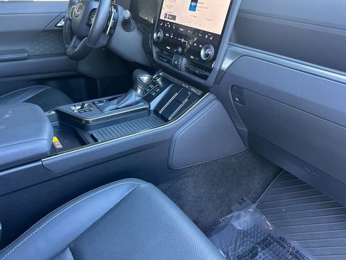 Certified 2024 Lexus GX 550 image 20