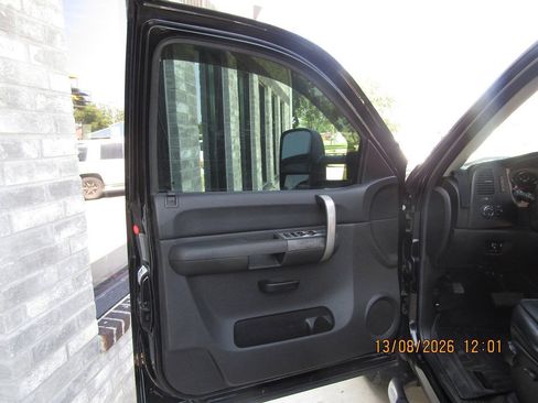Used 2008 Chevrolet Silverado 3500 LT AWD/4WD image 8