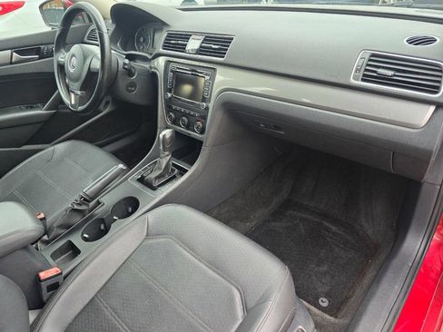 Used 2015 Volkswagen Passat 1.8T Limited Edition image 20