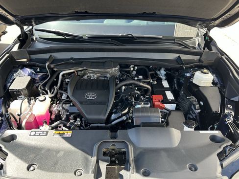 Certified 2024 Toyota Grand Highlander AWD image 13