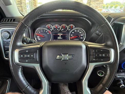 Used 2022 Chevrolet Silverado 1500 RST AWD/4WD image 22