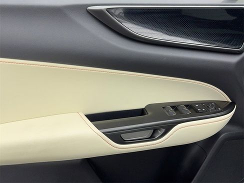 Used 2024 Lexus NX 250 250 NAV,CAM,SUNROOF,HTD STS,BL image 34