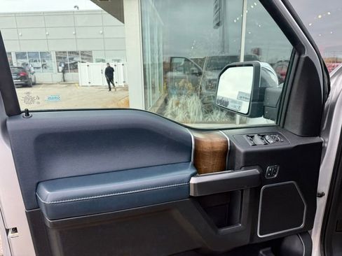 Used 2018 Ford F150 Limited w/ Trailer Tow Package image 7