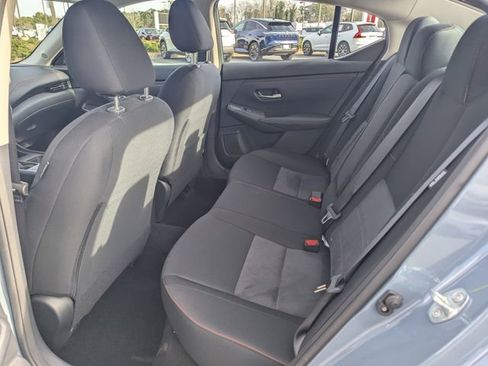 Used 2025 Nissan Sentra SR w/ Midnight Edition image 12