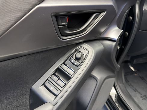 Certified 2024 Subaru Impreza 2.0i image 11