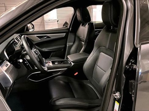 Certified 2024 Jaguar F-PACE R-Dynamic S image 15