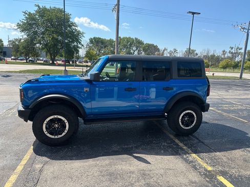 Used 2023 Ford Bronco Big Bend w/ Sasquatch Package AWD/4WD image 2