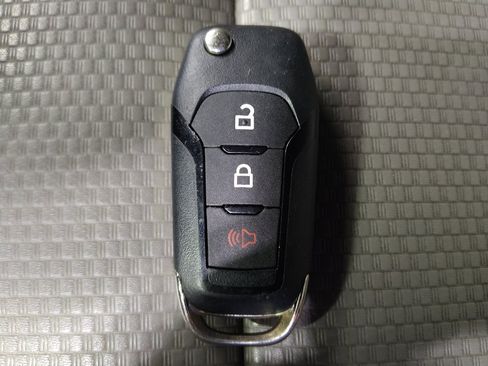 Used 2017 Ford F150 XL w/ XL Power Equipment Group AWD/4WD image 32