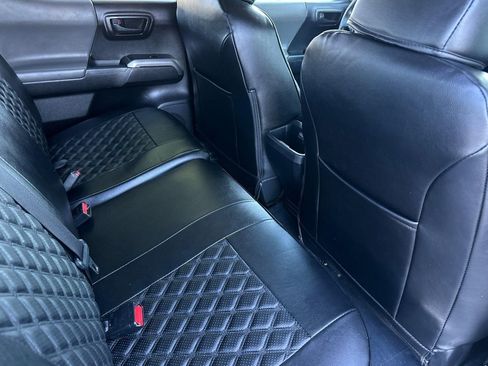 Used 2019 Toyota Tacoma SR5 image 29