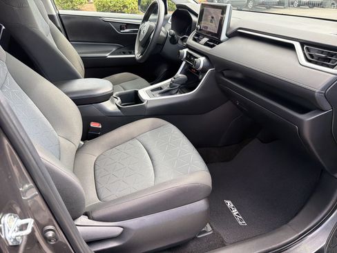 Certified 2023 Toyota RAV4 XLE w/ Convenience Package FWD image 22