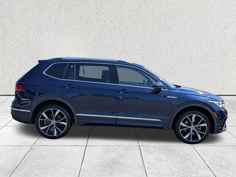 Used 2023 Volkswagen Tiguan SEL R-Line AWD/4WD image 2