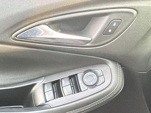 Certified 2023 Buick Encore GX Select w/ Safety Package II image 13