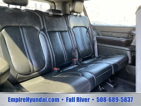 Used 2024 Jeep Wagoneer L Series II w/ Flexible Seating Group AWD/4WD image 23