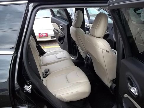 Used 2016 Jeep Cherokee Limited w/ Trailer Tow Group image 11