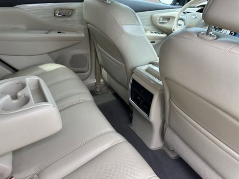 Used 2015 Nissan Murano SL w/ SL Technology Package FWD image 18