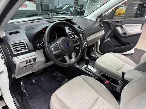 Used 2018 Subaru Forester 2.5i AWD/4WD image 34