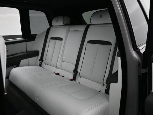New 2026 Rolls-Royce Cullinan AWD/4WD image 24