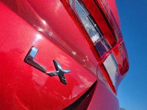 Used 2021 Kia K5 LX image 16