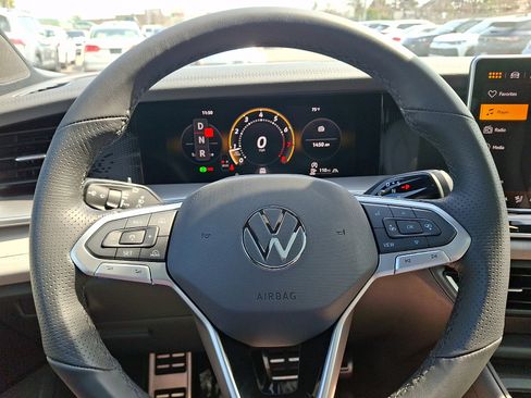 New 2026 Volkswagen Tiguan SE R-Line AWD/4WD image 13