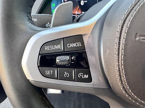 Used 2022 BMW X5 sDrive40i w/ M Sport Package image 15