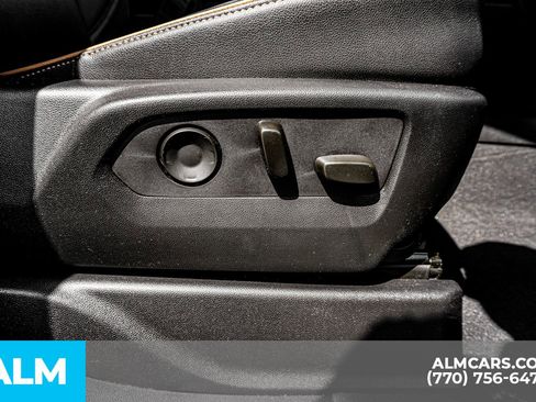 Used 2024 GMC Yukon XL AT4 w/ Technology Package image 53