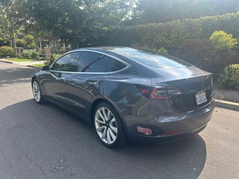 Used 2020 Tesla Model 3 Standard Range Plus image 5