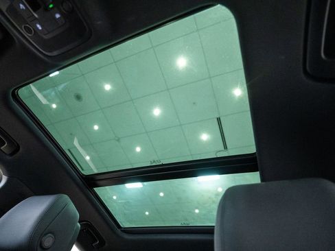 Used 2023 Audi Q3 2.0T Premium w/ Convenience Package image 27