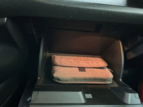 Used 2016 Jeep Renegade Trailhawk image 31