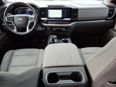 Used 2023 Chevrolet Silverado 1500 LT image 15