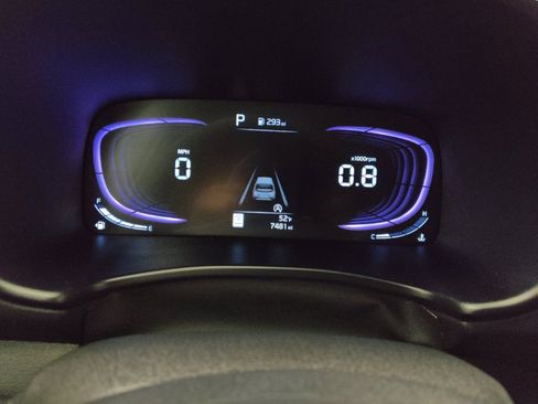 Used 2025 Kia Soul LX w/ LX Technology Package image 23