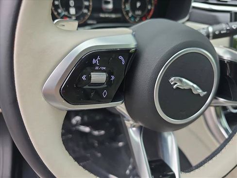 Used 2024 Jaguar XF R-Dynamic SE AWD/4WD image 17