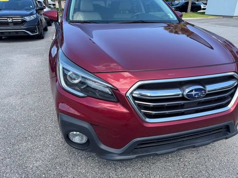 Used 2018 Subaru Outback 3.6R Limited AWD/4WD image 13