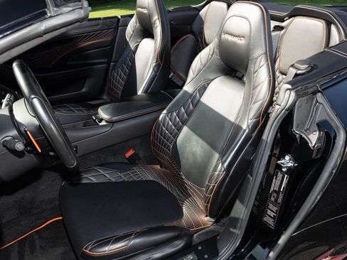 Used 2018 Aston Martin Vanquish S RWD image 26
