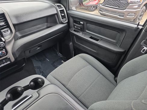 Used 2022 RAM 2500 Tradesman w/ Towing Technology Group image 17