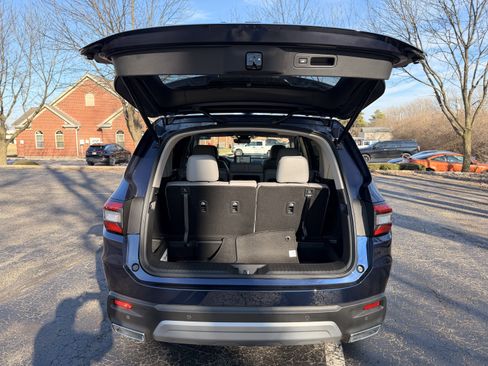 Certified 2025 Honda Pilot Touring image 13