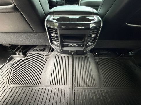 Used 2021 RAM 2500 Laramie AWD/4WD image 16