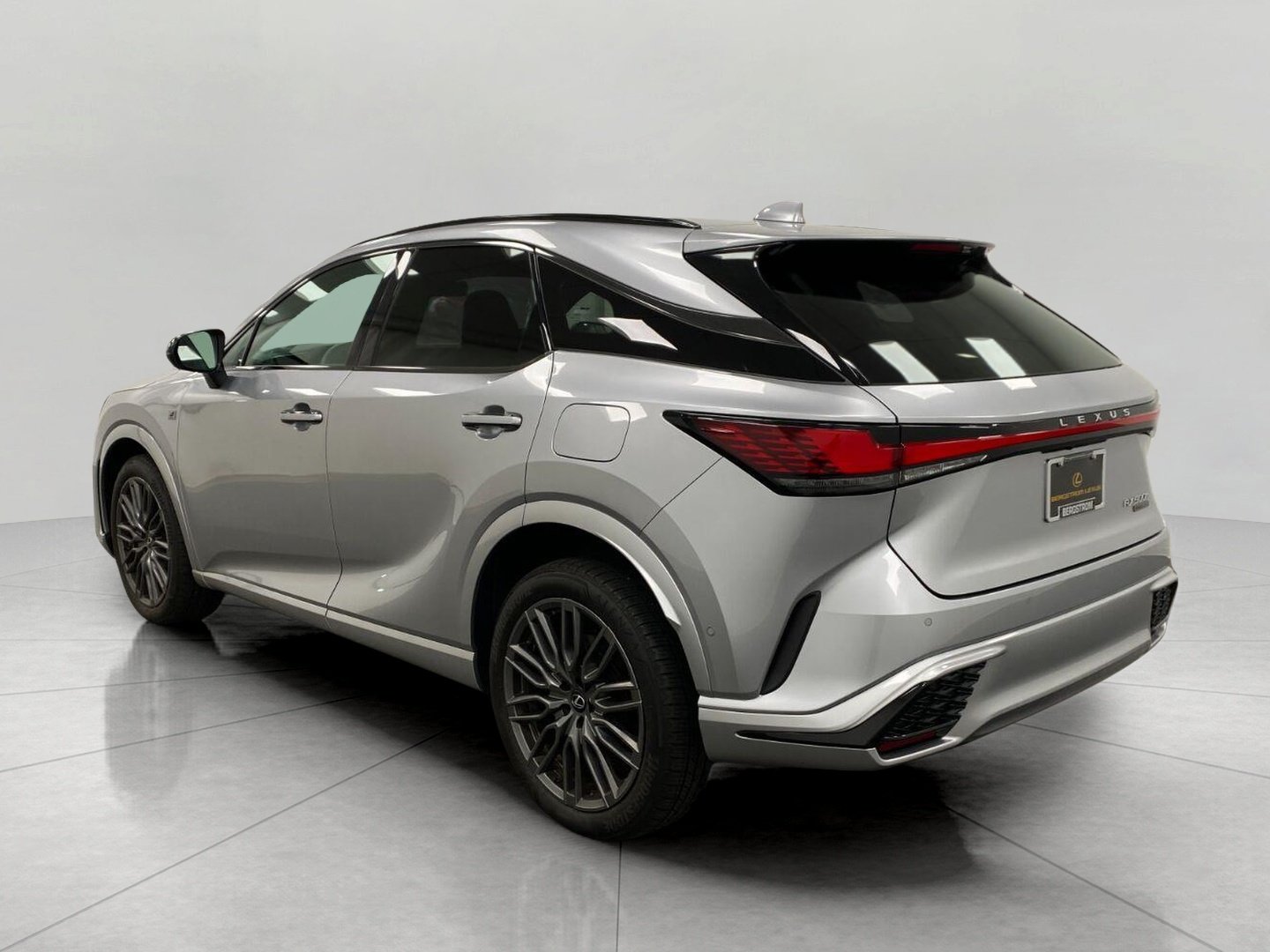Used 2023 Lexus RX 500h F Sport w/ Accessory Package (Z1) AWD/4WD image 7