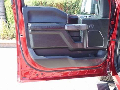 Used 2018 Ford F150 Platinum w/ Equipment Group 701A Luxury image 16