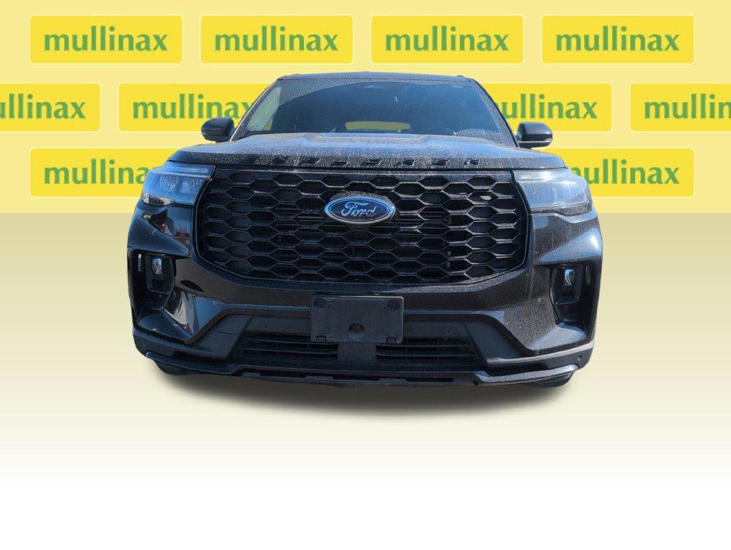Used 2025 Ford Explorer ST-Line AWD/4WD image 16