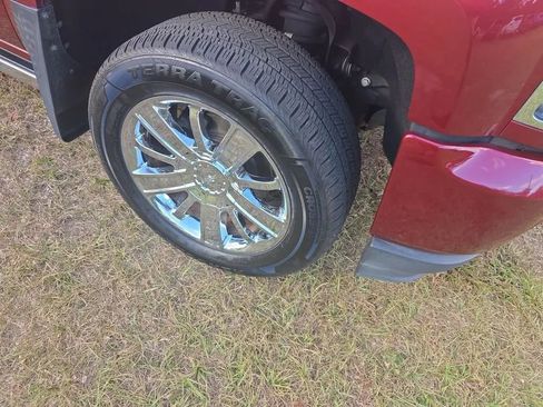 Used 2017 Chevrolet Silverado 1500 High Country image 22