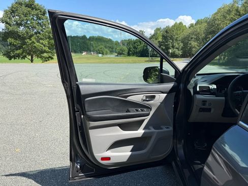 Used 2017 Honda Pilot EX-L image 24