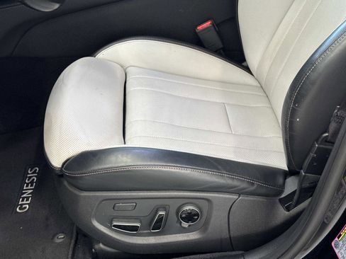 Used 2020 Genesis G80 3.3T Sport RWD image 13