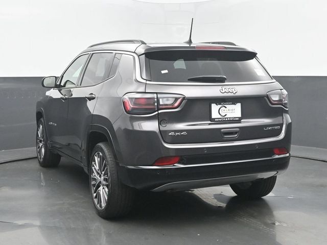 Used 2024 Jeep Compass Limited w/ Elite Group AWD/4WD image 4