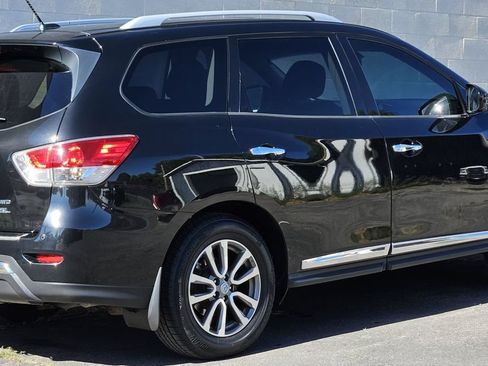 Used 2015 Nissan Pathfinder SL w/ SL Premium Package AWD/4WD image 5