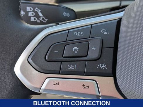 Certified 2026 Volkswagen Atlas SE w/ Panoramic Sunroof Package FWD image 13