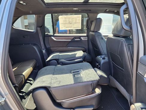 New 2026 GMC Acadia Denali Ultimate AWD/4WD image 50